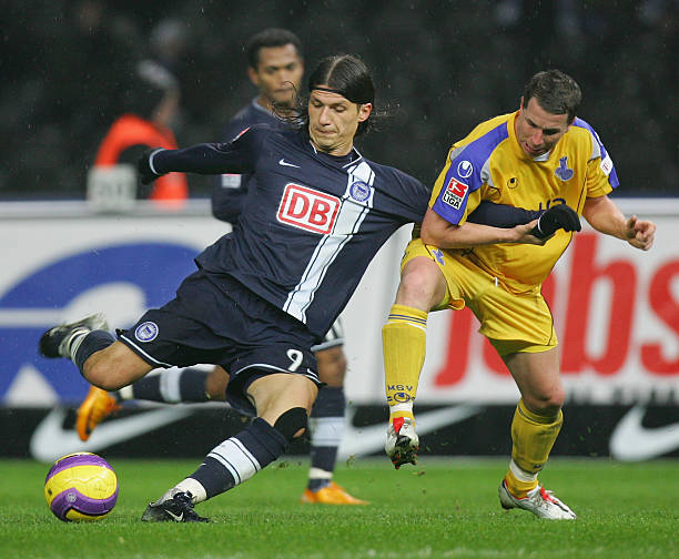 以确保射门 以确保射门