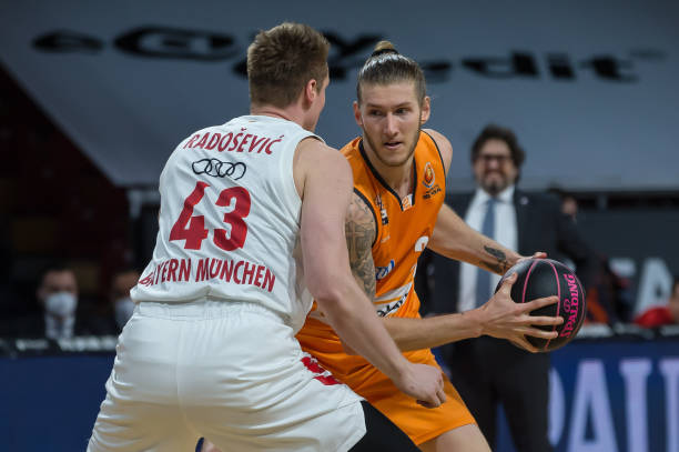 特别是在 特别是在